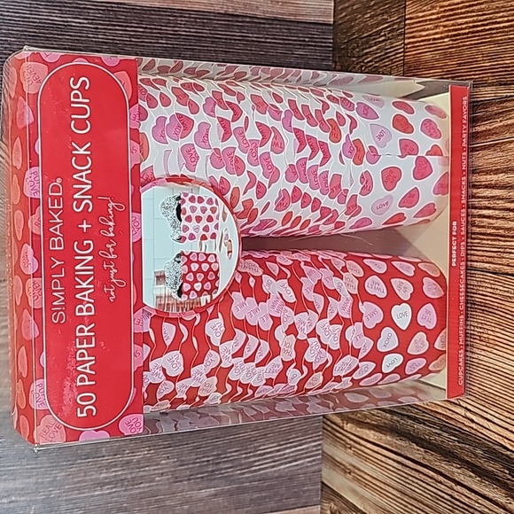 VALENTINE'S BAKING AND SNACK CUPS. - Picture 4 of 5